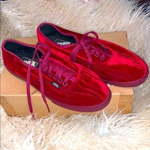VANS (Velvet)